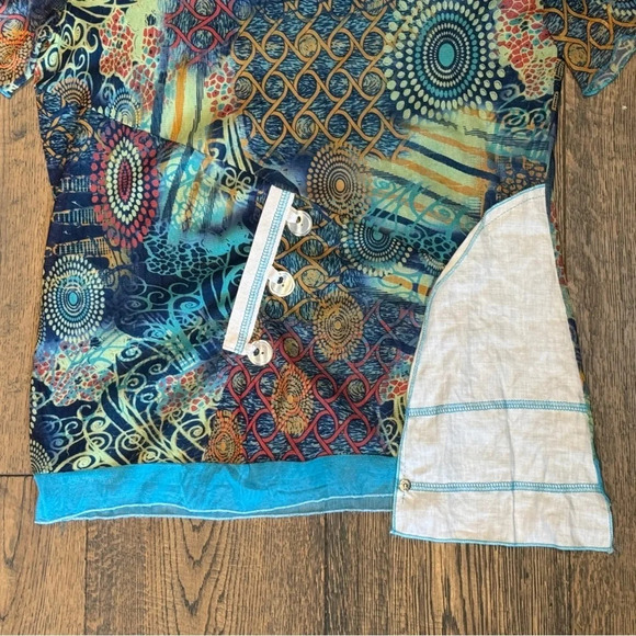 Quinze Heures Trente Top Size 3 Y2K Graphic Mixed Media Artsy Mesh Buttons Sheer - Picture 5 of 13